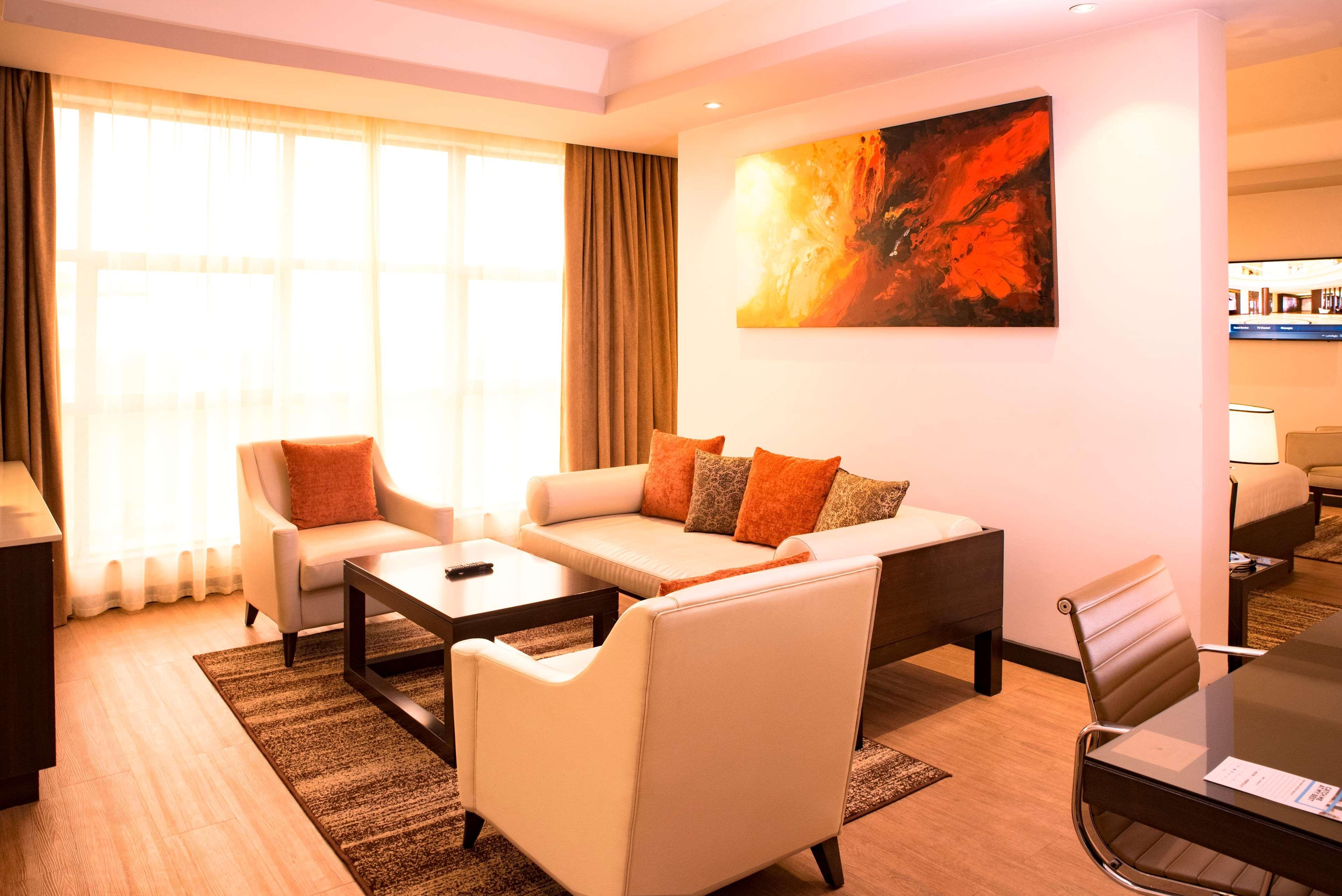 Doubletree By Hilton Nairobi Hotel Exterior photo