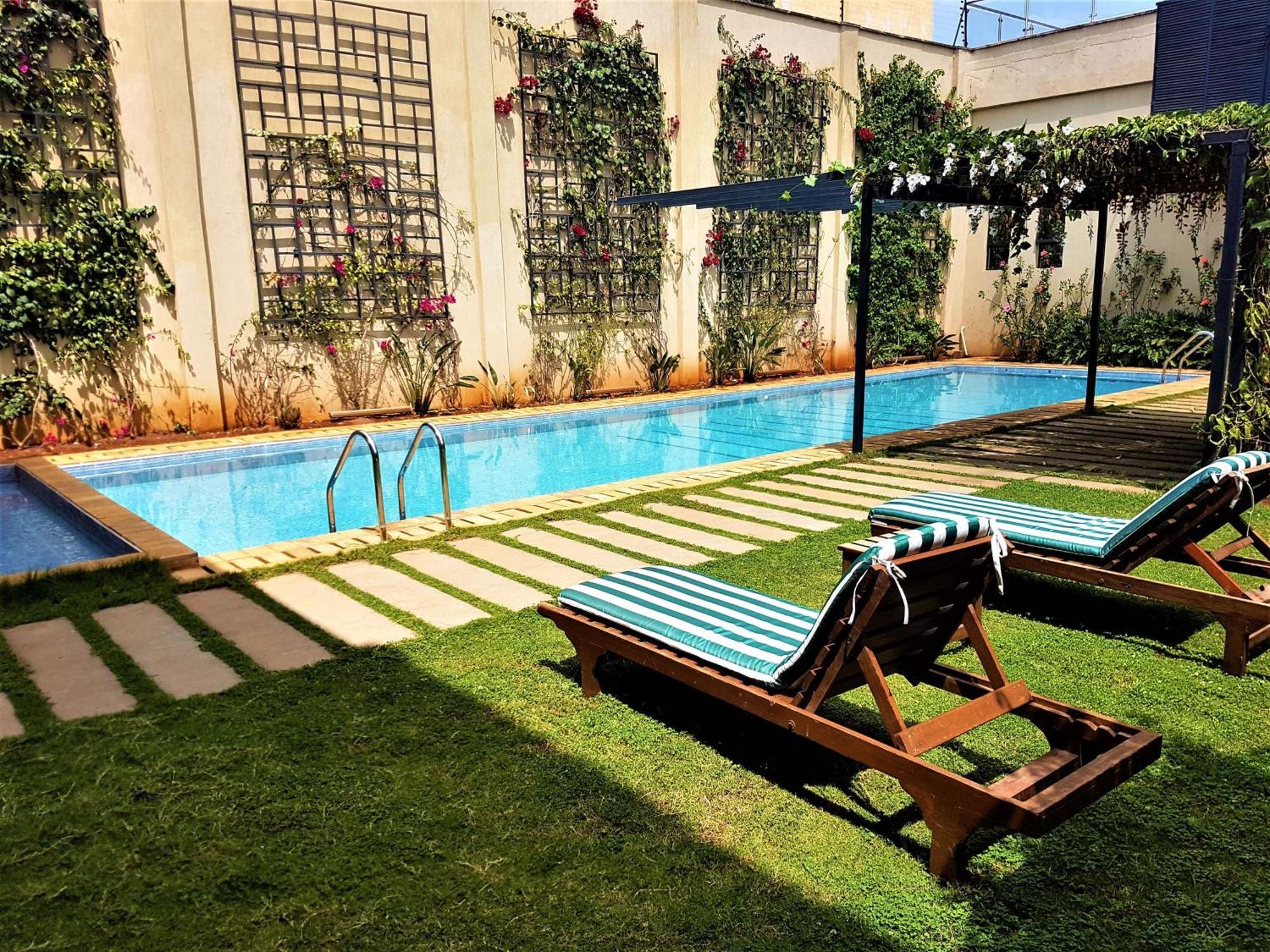 Doubletree By Hilton Nairobi Hotel Exterior photo