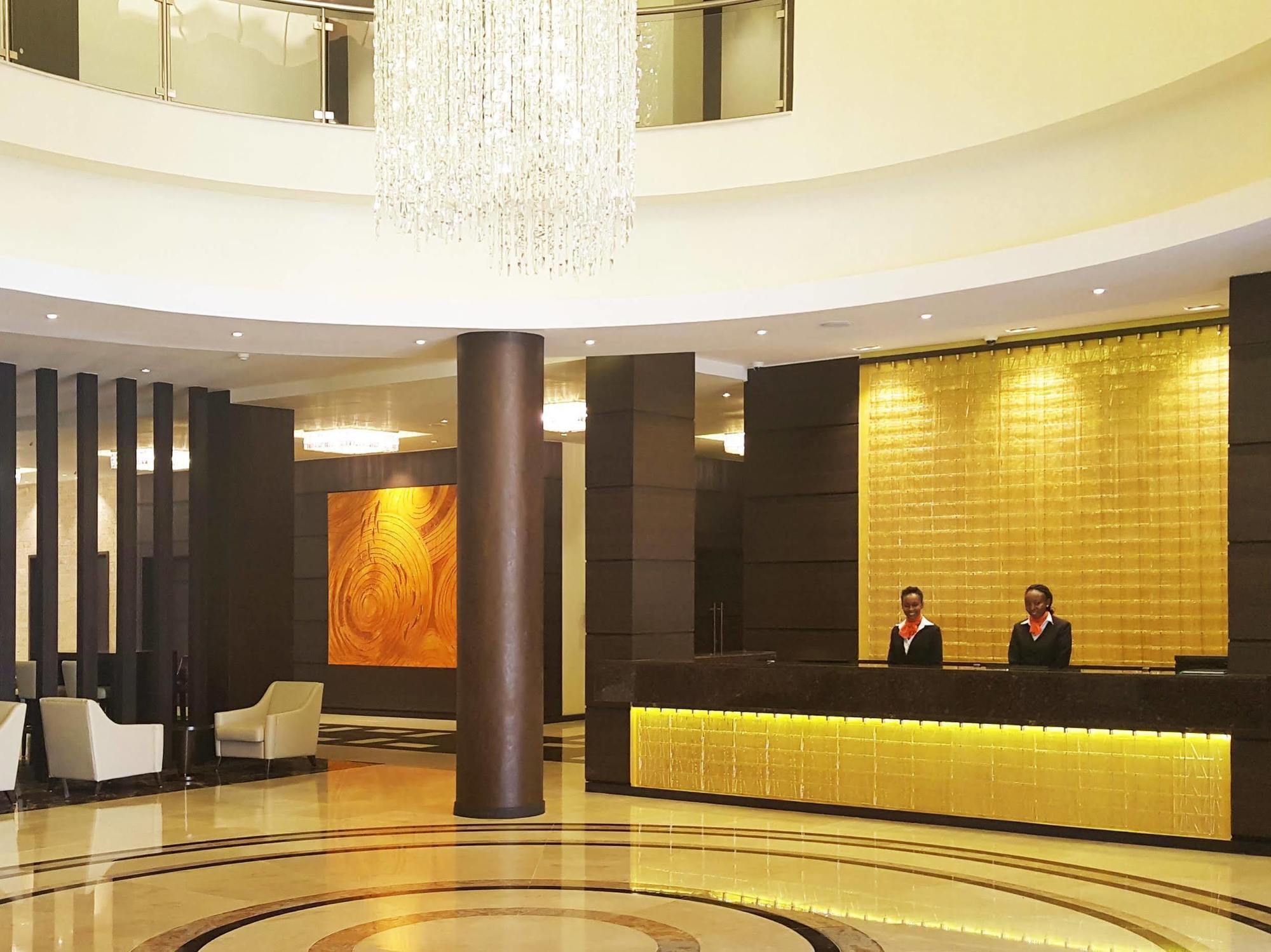 Doubletree By Hilton Nairobi Hotel Exterior photo